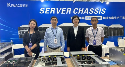Chassi de servidor confi&aacute;vel avaliado na exposi&ccedil;&atilde;o \"FRESH-2025\" em Moscou